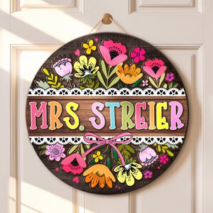 Custom Teacher Door Hanger Gift, Custom Teacher Back To School Sign Gifts, Teacher Welcome Sign, Wooden Door Hanger, Teacher Gift