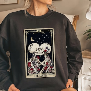 Camiseta de carta de tarô dos amantes, camiseta de casal de Halloween, camiseta de esqueleto de casal de Halloween, camiseta de casal retrô