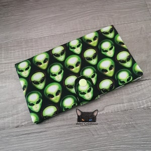Grand Porte feuille, Porte Cartes, Grand Portefeuille, Porte feuille Ovnis, Aliens Porte Cartes, tissu, coton 100%, fait à la main, handmade