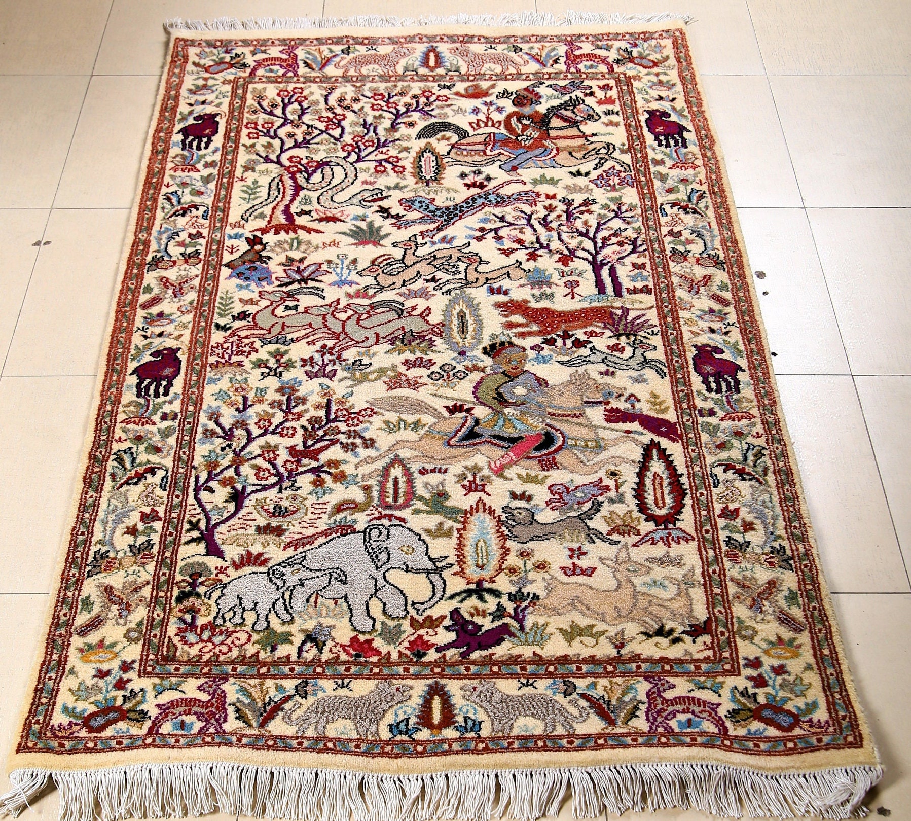 2' x 3' Handmade Persian Design made out of natural wool natural dyes throw rug 