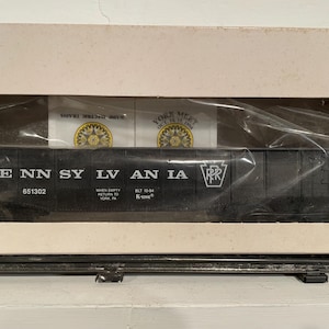 K-Line 651302 Pennsylvania RR Gondola Car with boxes