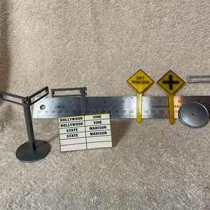 Miniature street sign set
