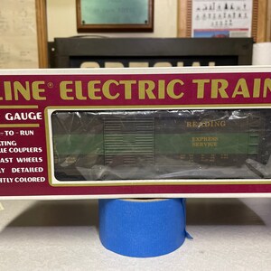 Reading express service Box Car