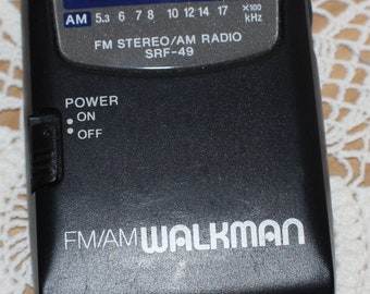 SONY WALKMAN SRF-M32 FM/AM Stéréo Portable Radio vintage années 90 EUR 39,00 - FR