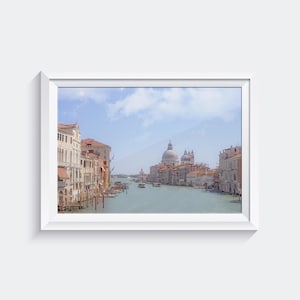 Fotografia di Venezia scattata dal Ponte dell'Accademia, Santa Maria della Salute, Gondole, Fotografia di viaggio in Italia