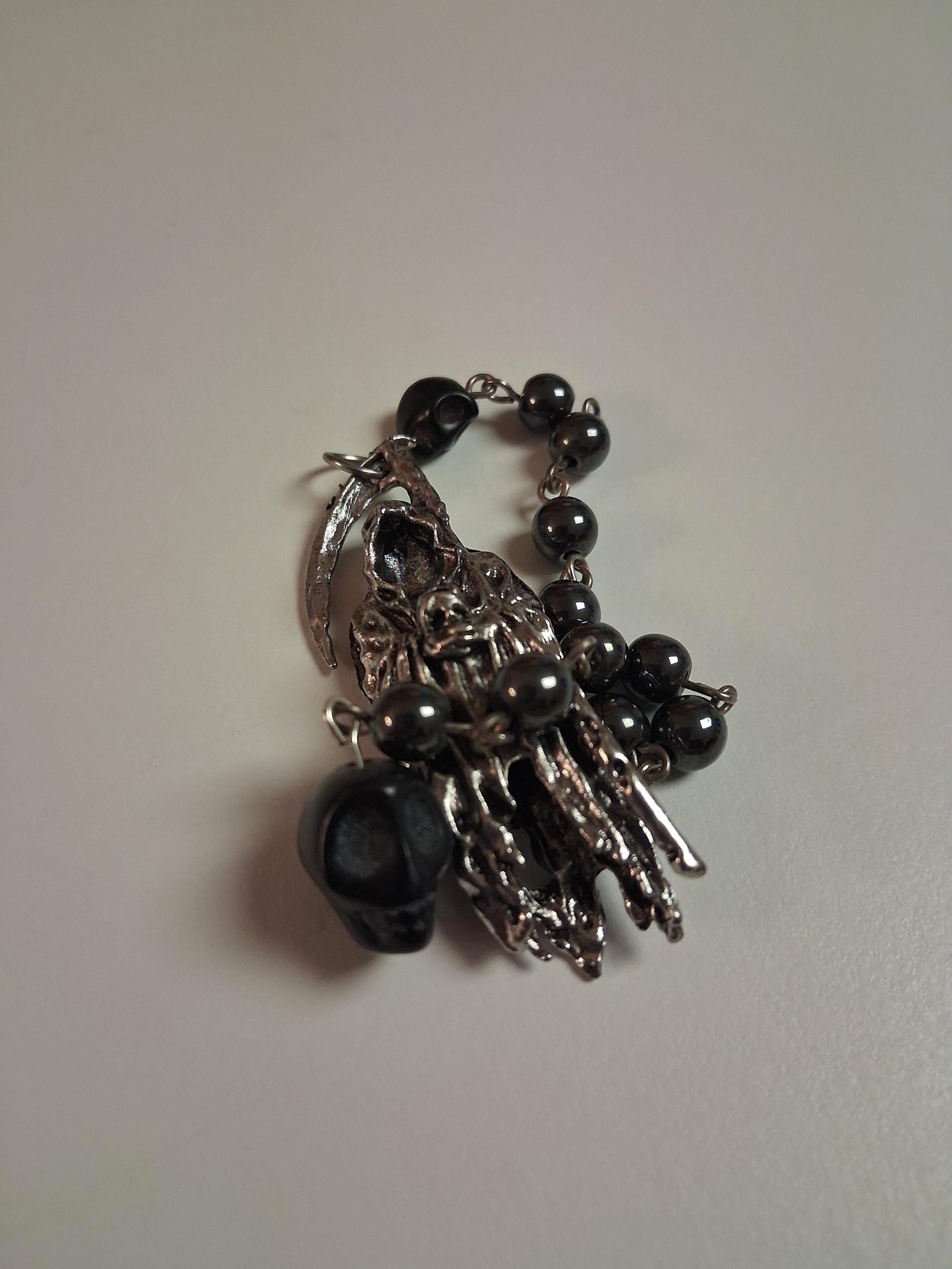 Santa Muerte Single Decade Rosary – Hematite – Memento Mori Skull