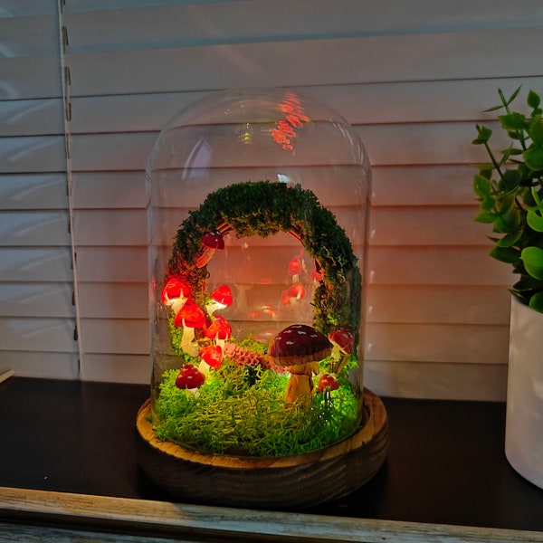 Handmade Red Mushroom Lamp with Moss Decoration- Unique Gift for Anniversaries, Special Occasions, Best Friends, and Christmas