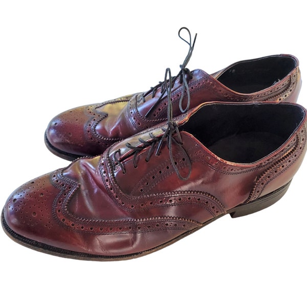 VTG FLORSHEIM The Worthmore Shoe Men's Burgundy Wing Tips Size 10 EEE U.S.A.