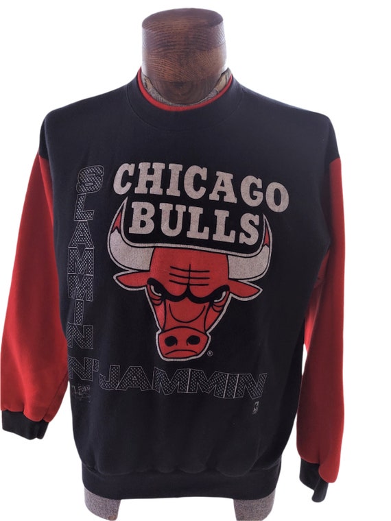 chicago bulls crewneck sweatshirt