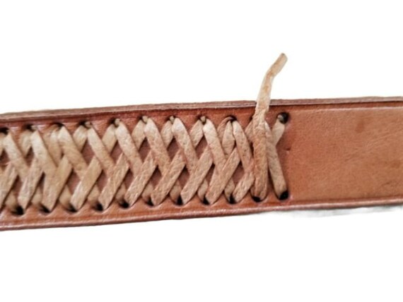 VTG UNBRANDED Men's Woven Leather Belt Size 46? - image 3