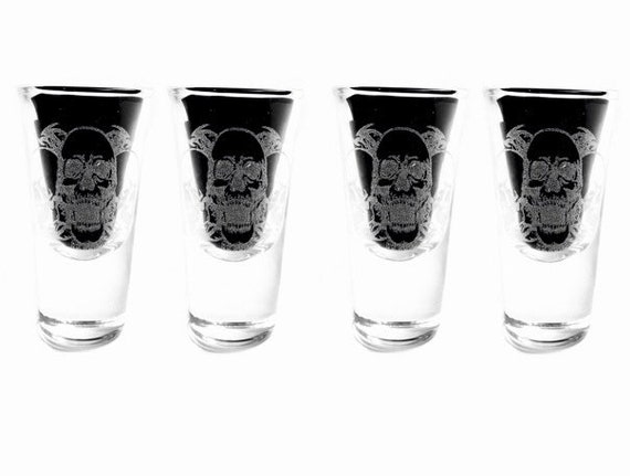 SKULL SHOT glass set 4 Christmas engraved, etched day of the dead, gift. Wine, pint, whiskey, beer, personalised four glasses