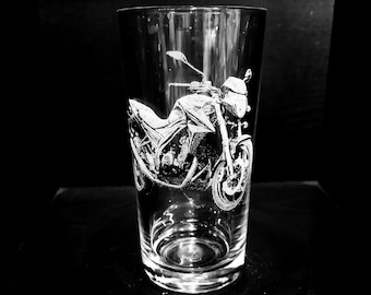 MOTORBIKE ENGRAVED glass, personalised, etched gift wine, whiskey gin vase photo picture beer, decanter tankard dad, vehicle transport BIKER