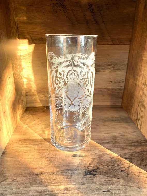 TIGER engraved VASE Mother’s Day personalised etched glass gift, flowers, wedding, wife, cat, dog, pet, children, family, mum, mom, nanna