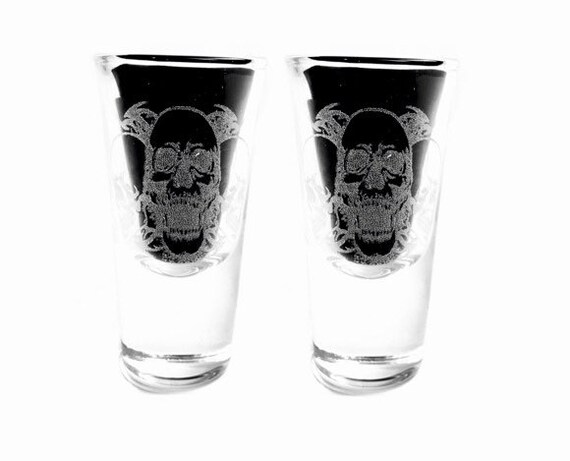 SKULL SHOT glass pair set 2 Christmas engraved, etched day of the dead, gift. Wine, pint, whiskey, beer, personalised