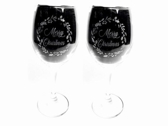 WREATH CHRISTMAS PAIR personalised glasses engraved glassware, etched wine gift, Wine, pint, whiskey, beer, tankard, gin,merry