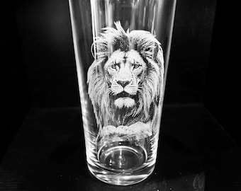 LION ENGRAVED glass, personalised, etched, gift, wine, whiskey, gin, vase, photo, picture, beer, decanter, tankard, dad, mum
