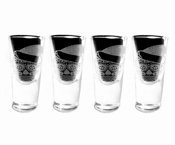 SANTA SUGAR SKULL shot glass set 4 Christmas engraved, etched day of the dead, gift. Wine, pint, whiskey, beer, personalised four glasses