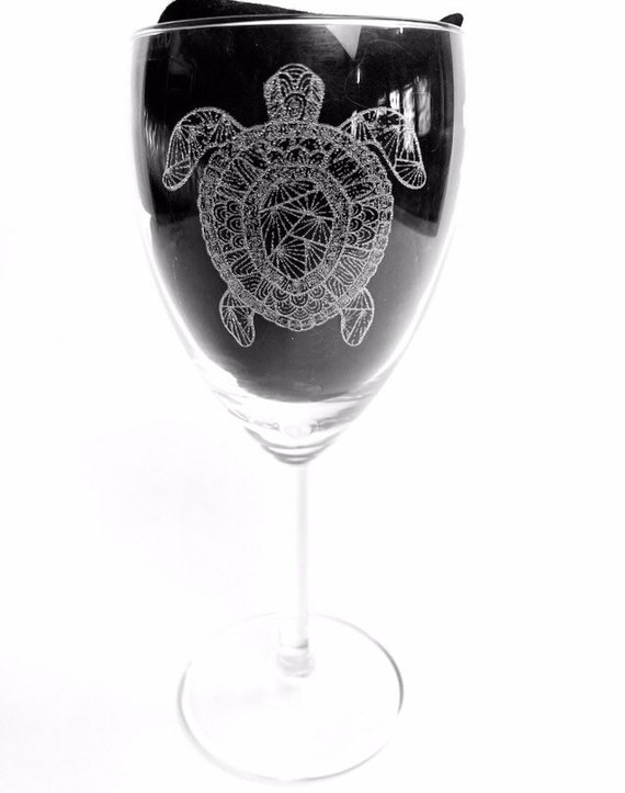 TURTLE mandala ENGRAVED glassware, etched, gift. Wine, pint, whiskey, beer, tankard, gin, vase, personalised,