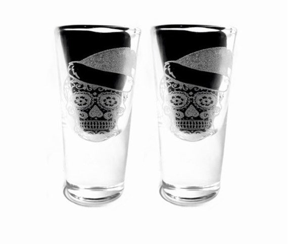 SANTA SUGAR SKULL shot glass pair set 2 Christmas engraved, etched day of the dead, gift. Wine, pint, whiskey, beer, personalised