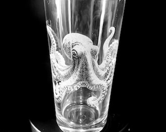 OCTOPUS ENGRAVED glass, personalised, etched, gift, wine, whiskey, gin, vase, photo, picture, beer, decanter, tankard, dad, mum