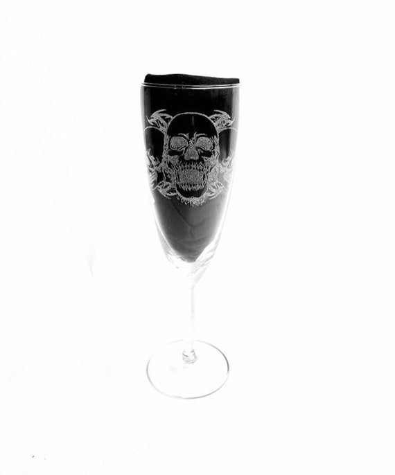 SKULL ENGRAVED CHAMPAGNE flute personalised glassware, etched day of the dead, gift. Wine, pint, whiskey, beer, tankard, gin, vase,