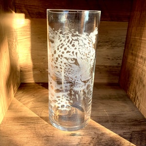LEOPARD engraved VASE Mother’s Day personalised etched glass gift, flowers, wife, cat, dog, pet children, family mum, mom, nanna, Nan, print