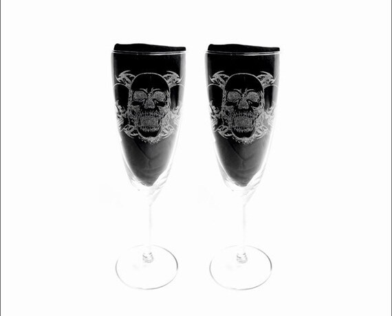 SKULL pair ENGRAVED CHAMPAGNE glassware, etched day of the dead, gift. Wine, pint, whiskey, beer, tankard, gin, vase, personalised glass