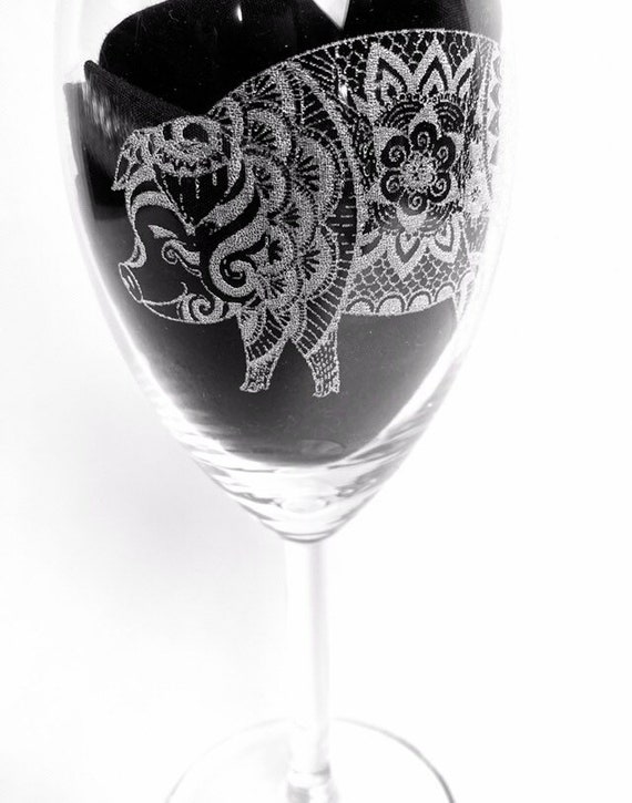 PIG mandala ENGRAVED glassware, etched, gift. Wine, pint, whiskey, beer, tankard, gin, vase, personalised,sugar skull animal pattern