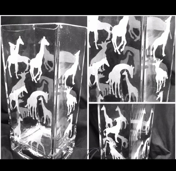 ENGRAVED VASE GIRAFFE, personalised etched glass gift, flowers, mother's day birthday, butterfly, dog, bird, elephant, owl, cat