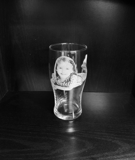 PINT PHOTO ENGRAVED glass glassware, personalised etched, gift pets, dogs, cat, pictures children beer, pint, tankard, daddy, grandad