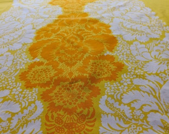 Marimekko 1962 Ananas Fabric Cotton Tablecloth - Maija Isola Design - Finnish Vintage