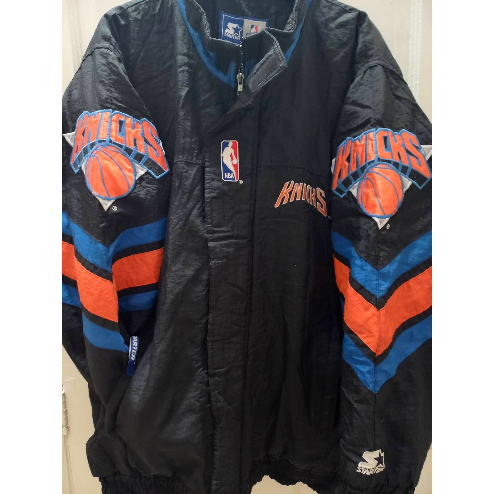 Starter New York Knicks NBA Jackets for sale