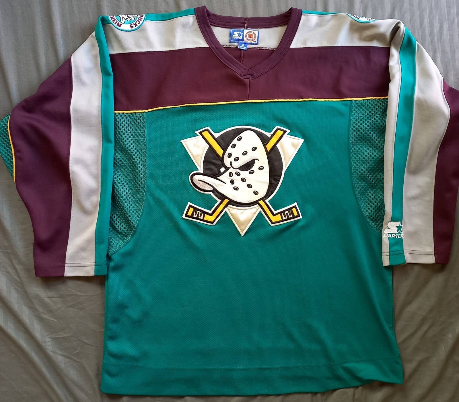 CustomCat Anaheim Mighty Ducks Retro NHL Crewneck Sweatshirt White / 2XL