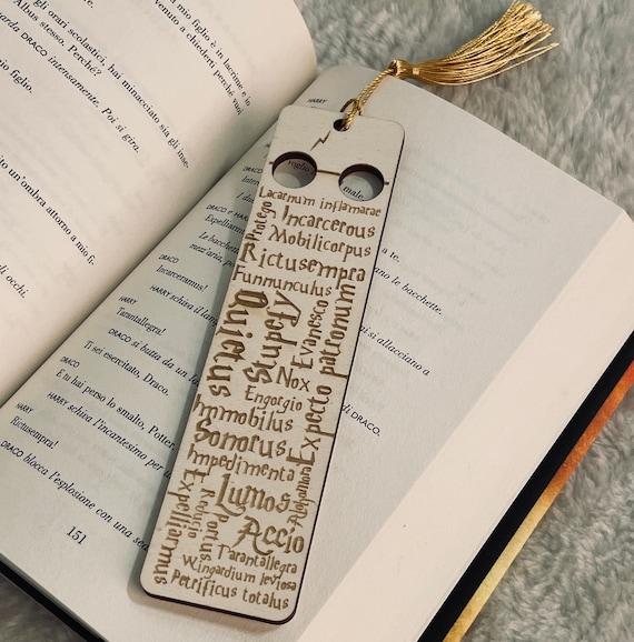 Harry Potter Bookmark - Platform 9 3/4 Charm - Paper House