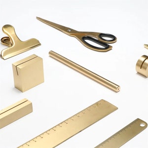 Round Brass Pen