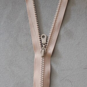 24 inc 1-Way , T6 Bone, Separating Hook, Pear Grip, Metal Zippers, Light Brown Color Zipper SKU/ES06 image 3