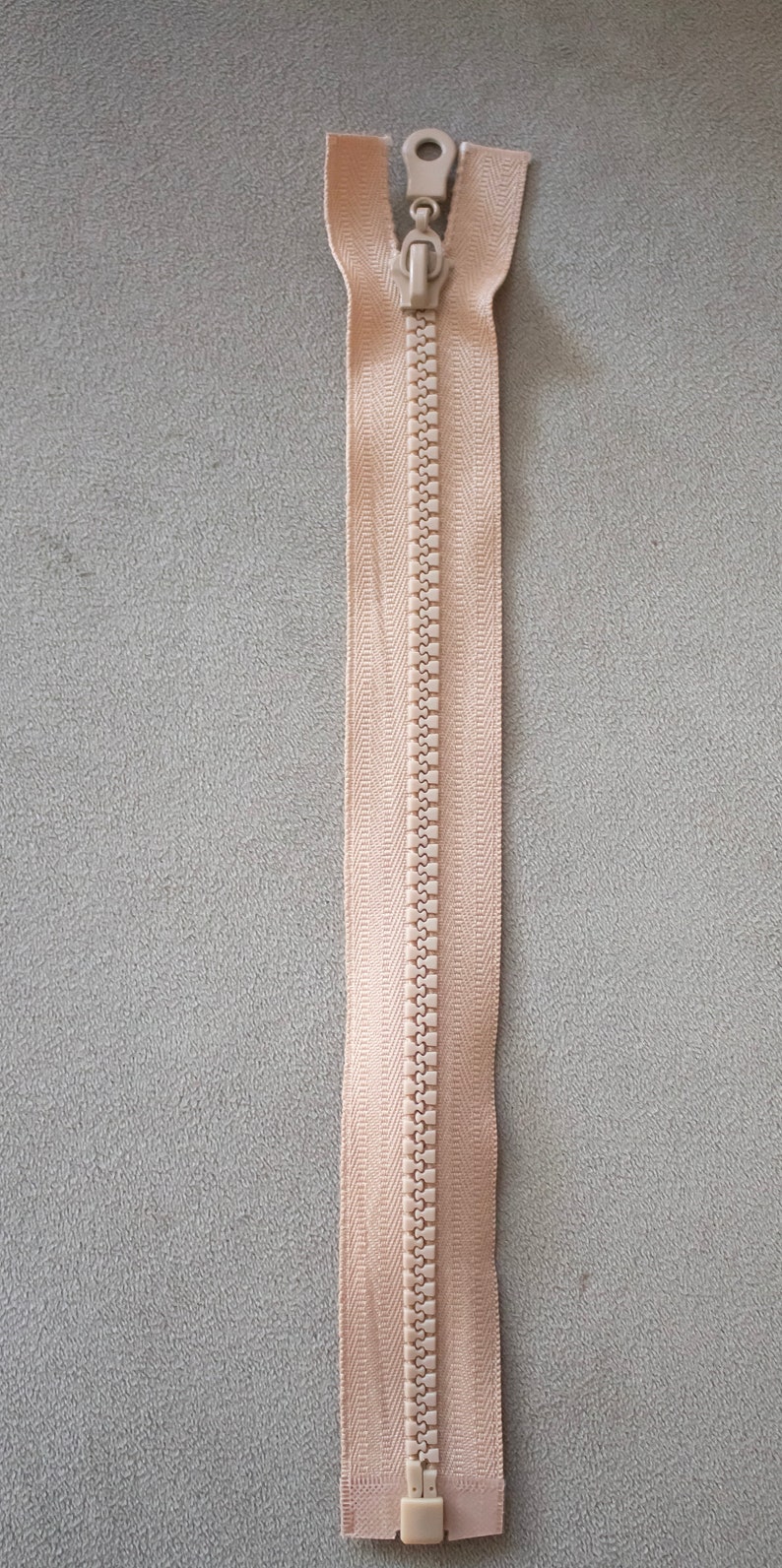 24 inc 1-Way , T6 Bone, Separating Hook, Pear Grip, Metal Zippers, Light Brown Color Zipper SKU/ES06 image 1