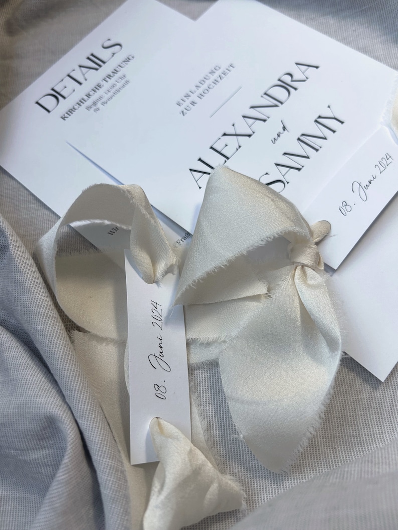 Wedding invitation cards, Din B6 with highlighted shield and satin ribbon image 8
