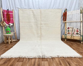 Hand-Knotted White Beni Ourain Rug: Authentic Moroccan Lambswool Berber Carpet