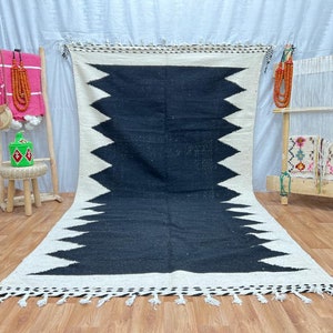KILIM MOROCCAN RUG, Flat Area Rug, Handmade Rug, Black and White Rug, Custom Black Rug, Flatweave Kilim, Moroccan Rug, Black Rug, Plain Rug