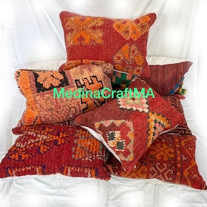 Vintage Handmade Boujaad Pillow Cover: Moroccan Berber Cushion