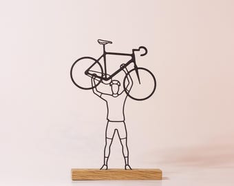 Fahrrad Deko Figur Rennrad, Line Art Skulptur Eichenholz, Besonderes Radsport Geschenk