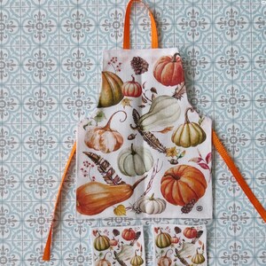 Pumpkin miniature apron and tea towel set, 1/12 scale dollhouse victorian style image 2