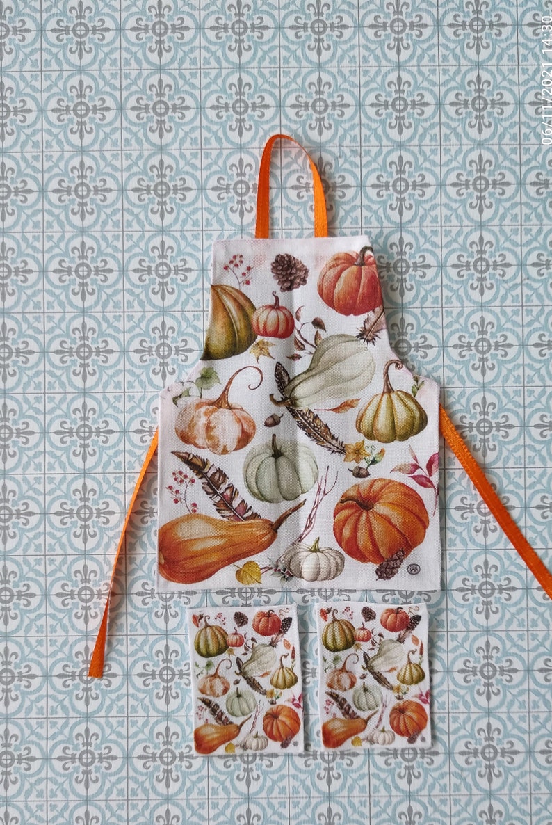 Pumpkin miniature apron and tea towel set, 1/12 scale dollhouse victorian style image 2