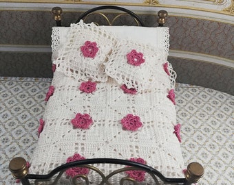 Crochet quilt, dollhouse miniature double bed, 1/12 scale, flower pictures collection