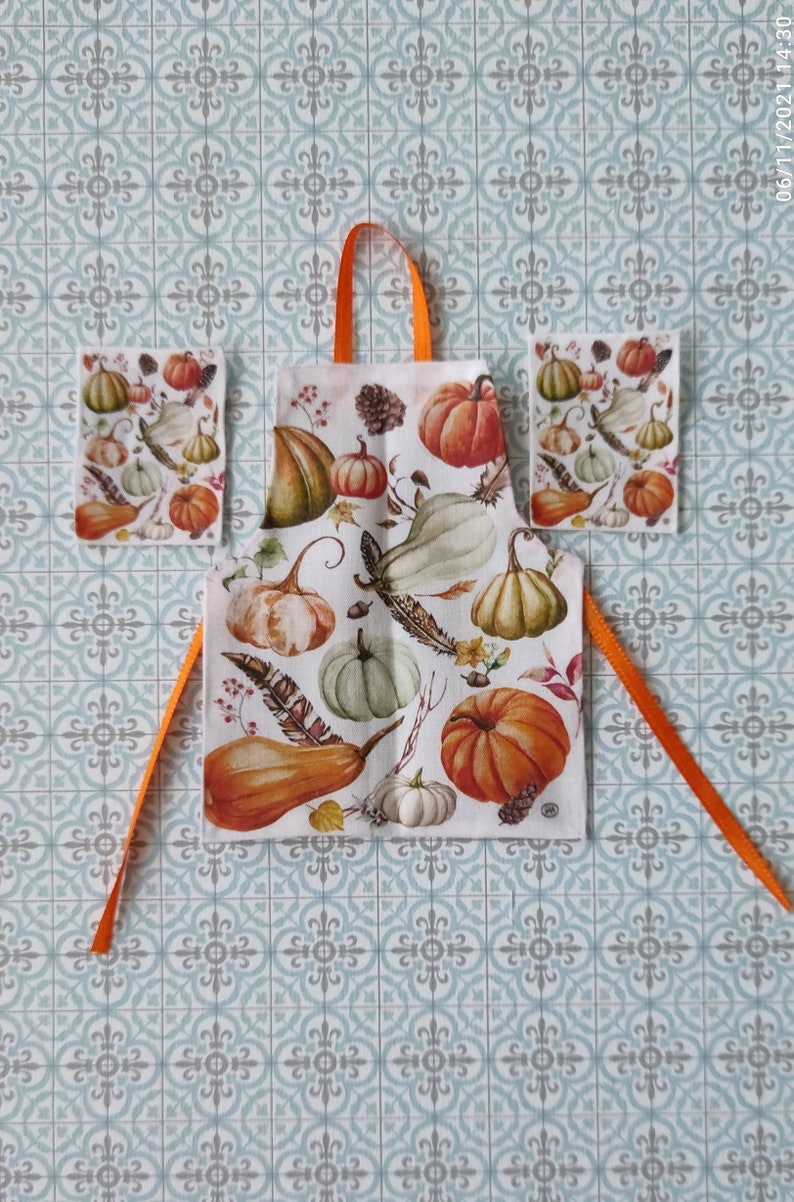 Pumpkin miniature apron and tea towel set, 1/12 scale dollhouse victorian style image 1