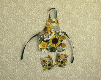 Sunflowers miniature apron and tea towel set, 1/12 scale dollhouse Victorian style.