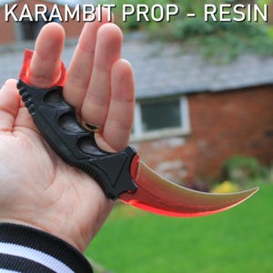 CS2 Ruby Karambit Prop - kostuumdisplay - harsaccessoire