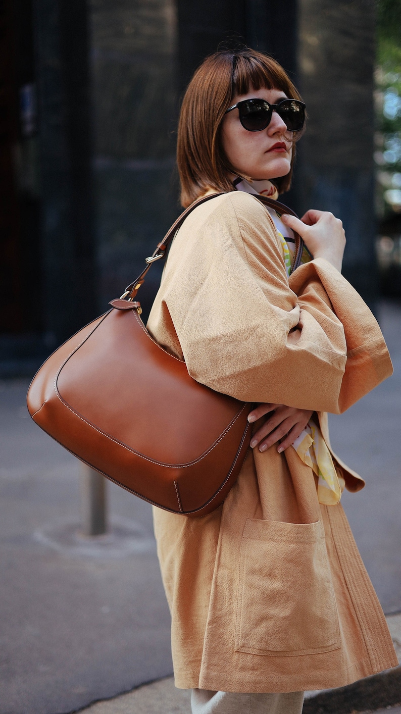 leather bag, leather cross body , handmade leather bag, handbag, woman leather bag, elegant leather bag, made in Italy handbag, cross body image 1