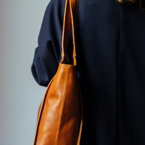 leren tas, handgemaakte leren tas, handtas, leren damestas, elegante leren tas, handtas gemaakt in Italië afbeelding 3